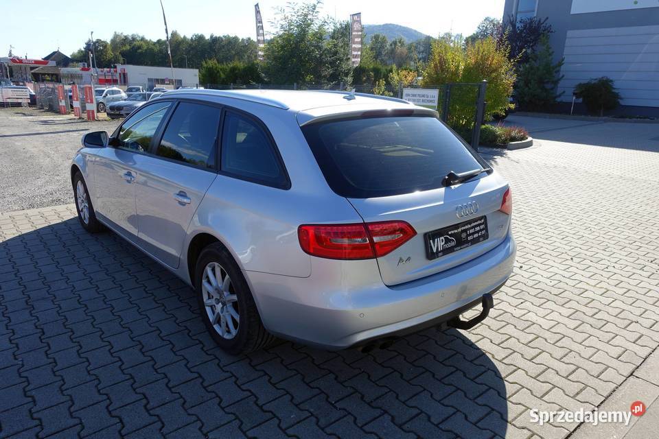 AUDI A4 20TDI 143 LIFT KLIMATRONIK KSERWISOWA hak