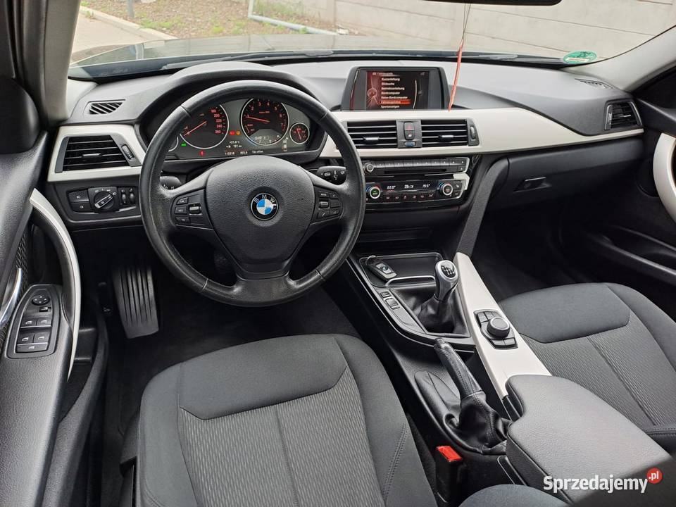 Bmw 3 318i Liftowe 16r mały przebieg 112 sprzedam