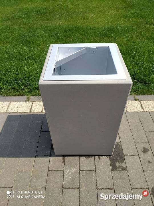 Kosz betonowy 40 l z wkładem z popielnicą Łódź