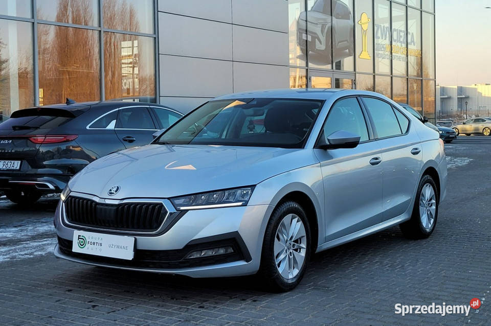 koda Octavia fv23benzyna110grzane lakier metallic Toruń