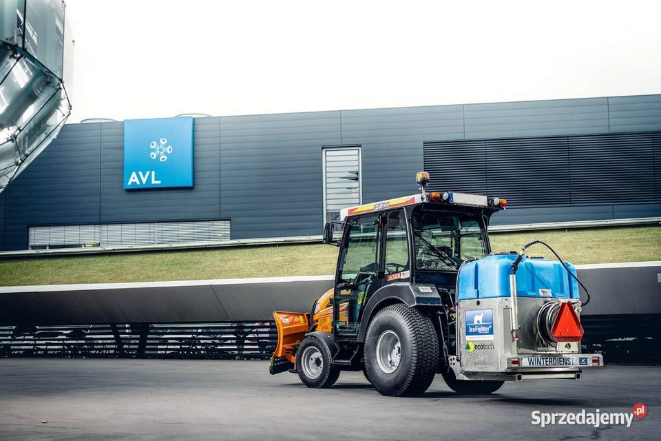 Opryskiwacz do odladzania dróg solanką do