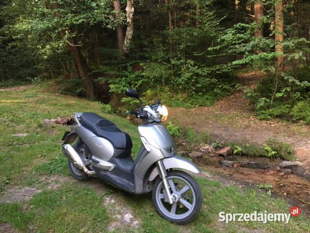 skuter aprilia scarabeo 250 vespa piaggio honda Kielce