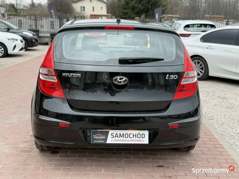 Hyundai i30 Gwarancja Klimatyzacja Super Stan benzyna i30 Sade Budy sprzedam