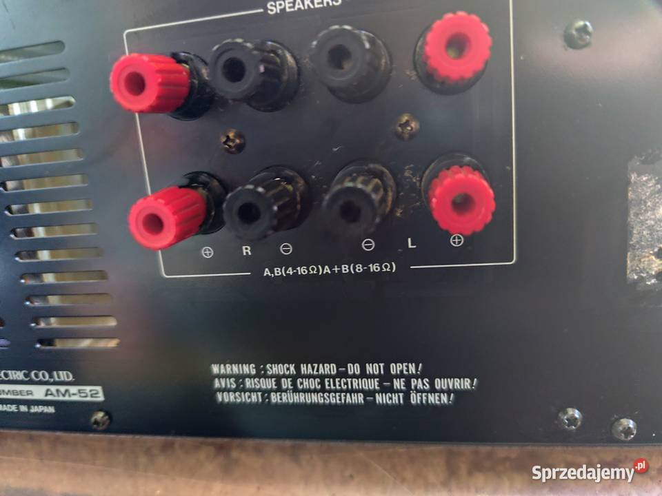 wzmacniacz AKAI AM52