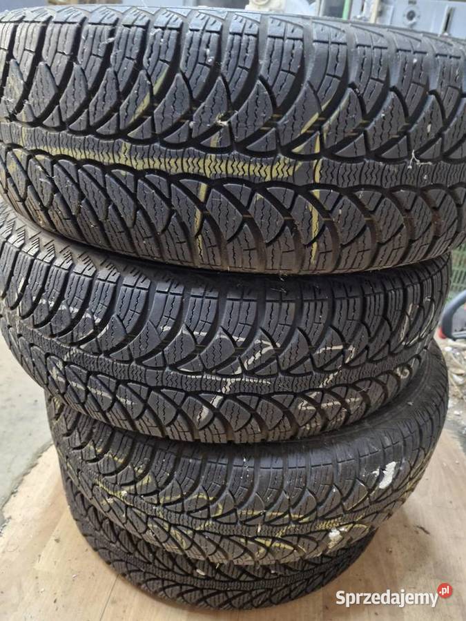 Komplet opon zimowych 19565R15 91T Fulda Trojany