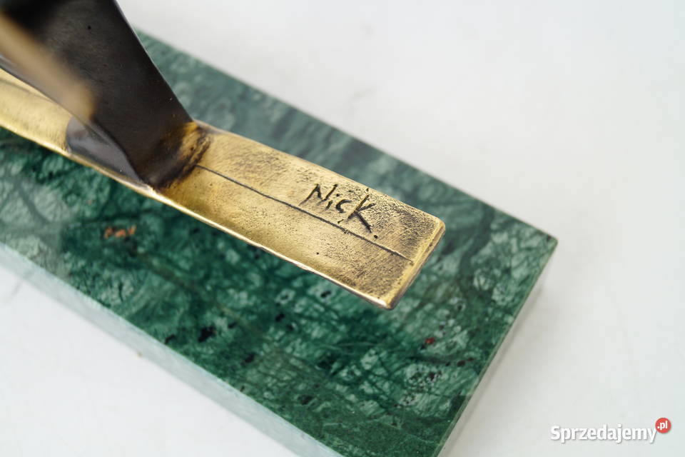 Figura z brązu NARCIARZ rzeźba sportowiec narty Gizałki