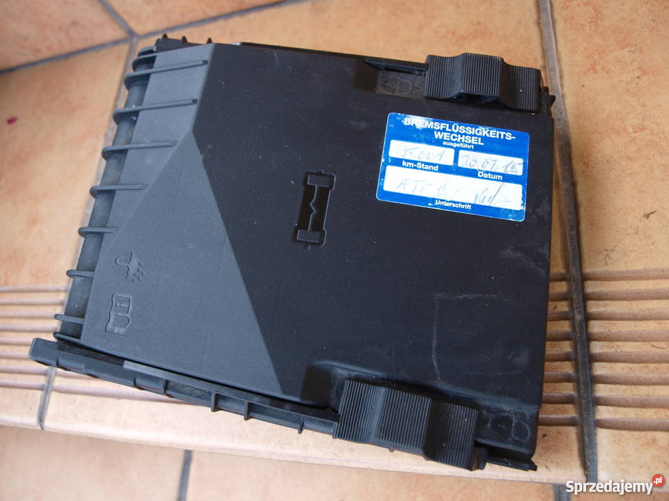 VW Golf Touran Tiguan Scirocco osłona skrzynka przekaźniki Kalisz