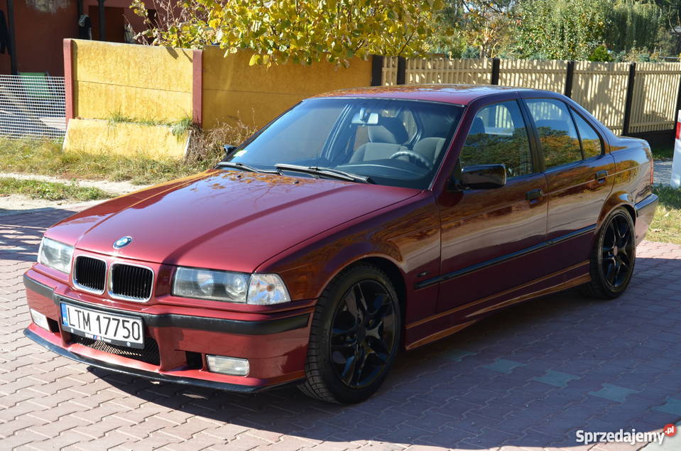 BMW E36 Mpakiet bogate wyposażenie możliwa