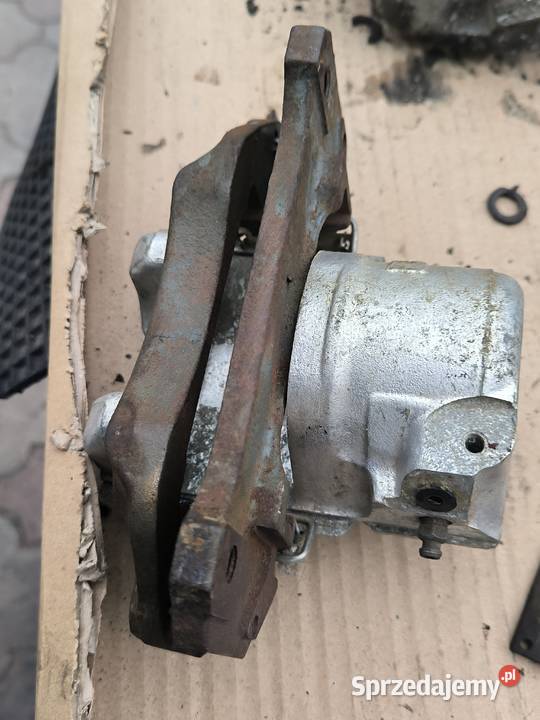 Polonez FSO fiat 125 zaciski hamulcowe L i P osobowe