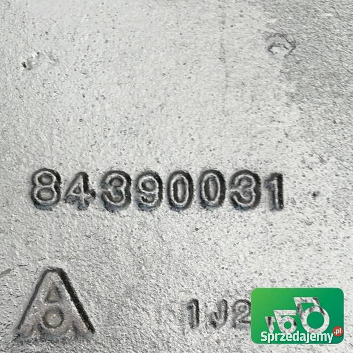 Wspornik Przednia Oś 84390031 Case Magnum 340 Układ kierowniczy i oś przednia