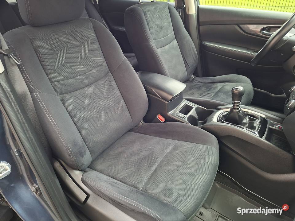 Nissan XTrail 2015R Benzyna 16 DIGT 163 NISKI Rok produkcji 2015 Iwonicz