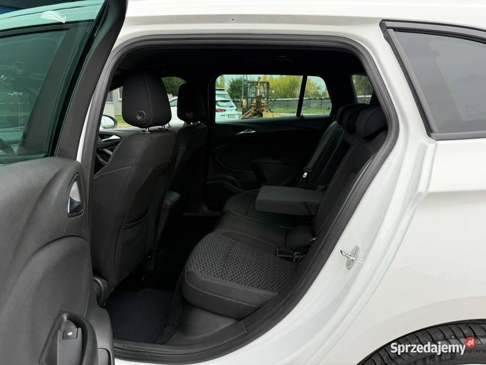 Opel Astra 14 BENZYNA Nawigacja Kamera Ledy Kombi Konin