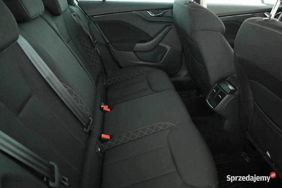 Skoda Kamiq 10 TSI mazowieckie