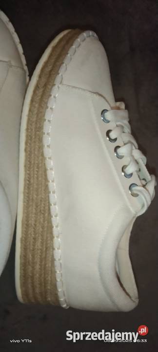 Sprzedam buty Sneakersy damskie firmy RESERVED