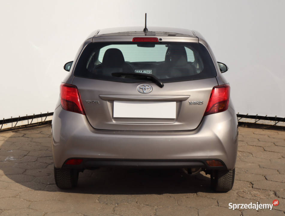 Toyota Yaris 10 VVTi Toyota Łódź