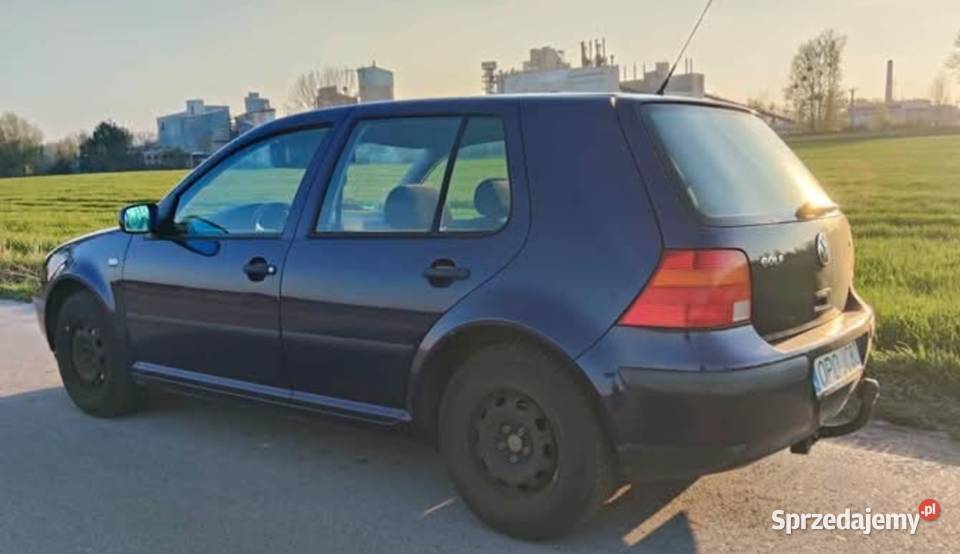 VW GOLF IV 16 16V KLIMA HAK manualna Golf opolskie Opole