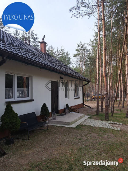 Dom wolnostojący z ogrodem w Jaźwinachlas asfalt Jaźwiny