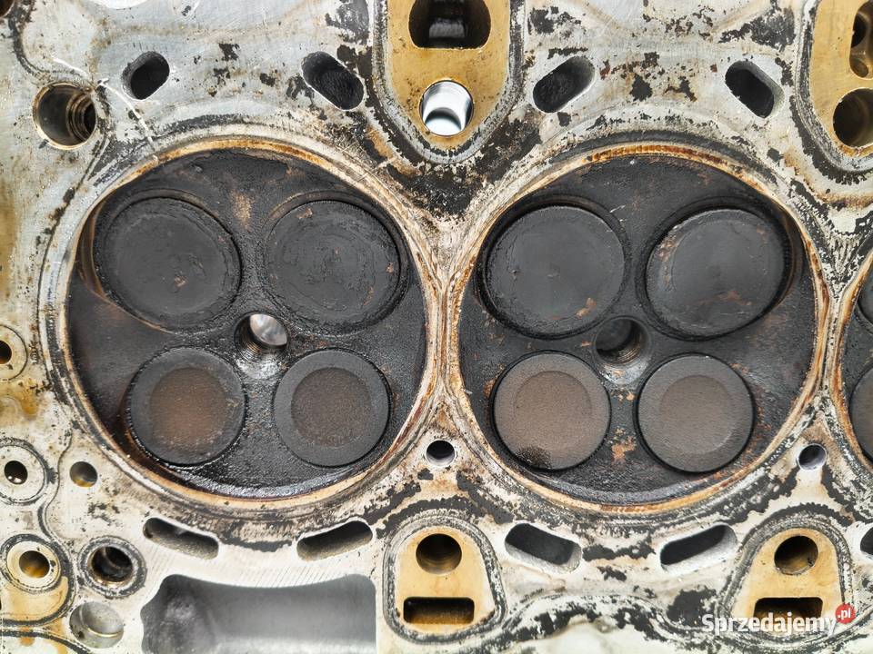 GŁOWICA CYLINDRÓW BMW E90 E91 20 i 7505422 osobowe Chełm