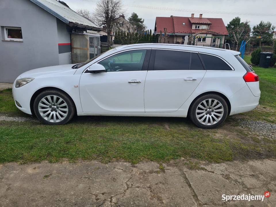 Opel insignia kombi 2010r 20cdti automat remont Mielec sprzedam