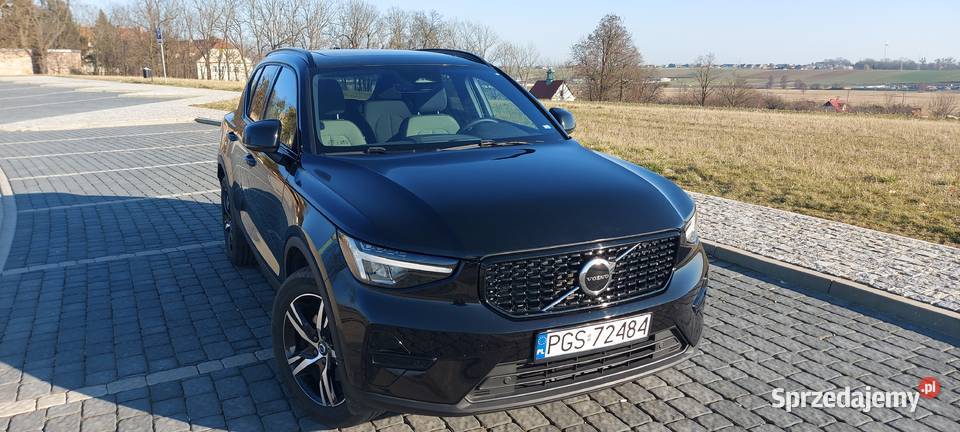 Volvo XC 40 2L Mild Hybrid B5 4WD Piaski sprzedam