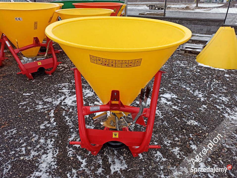 Rozsiewacz do nawozów Lejek Strumyk 16 Transport