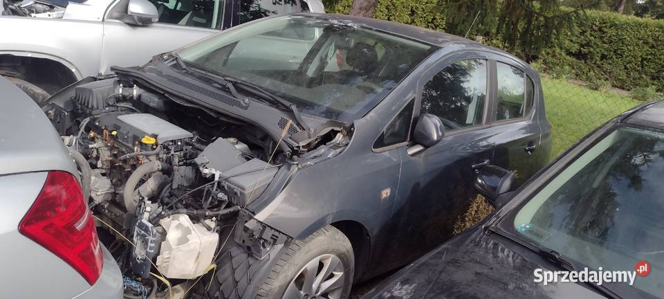 3 auta uszkodzone 2xvwopel corsa eokazja automatyczna