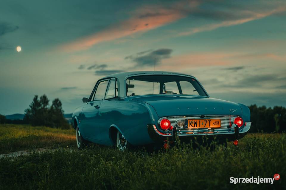 Auto do ślubu filmu przejazd okolicznosciowy Niepołomice