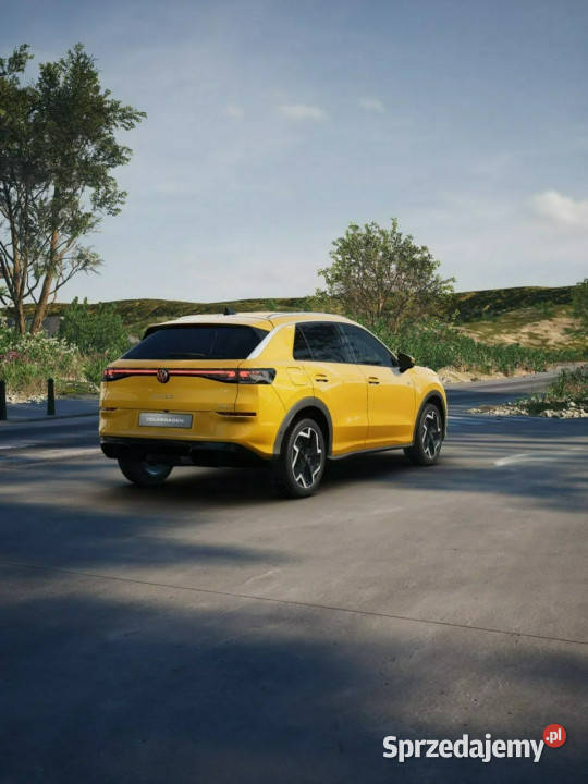 Volkswagen TRoc Wersja RLine 15 eTSI 150 DSG podgrzewane fotele Łódź