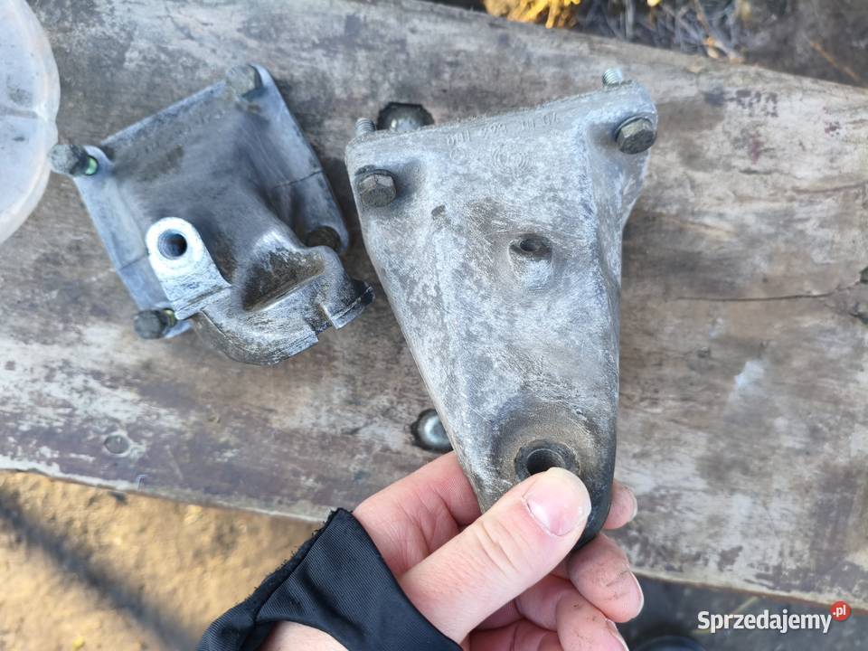 Łapy mocowanie silnika 22b m111 Mercedes w124 osobowe Chełm
