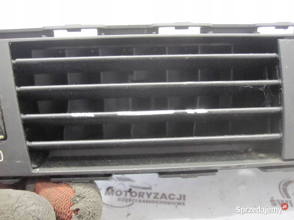 BMW E91 E90 11r kratka nawiewu przełącznik sprzedam