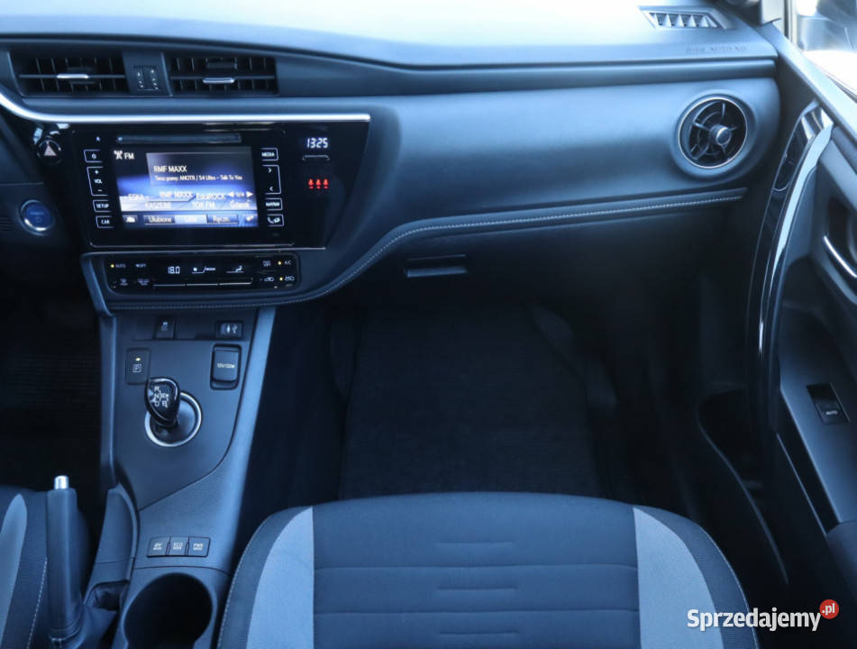 Toyota Auris Hybrid pierwszy właściciel
