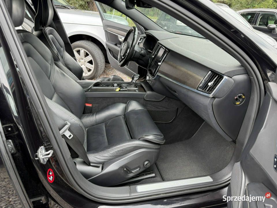 Volvo V90 Cross Country D5 235 4X4 Polski salon Rok produkcji 2017