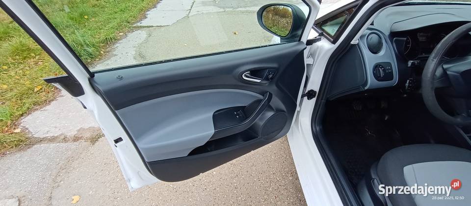 Sprzedam Seata Ibizę 2015 75KM Kielce