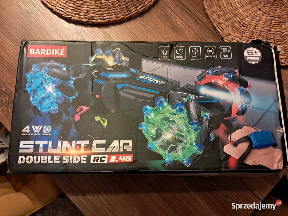 nowy pojazd zdalnie sterowany stunt car 24G Sandomierz