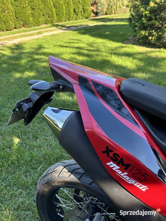 Malaguti xsm 125 Pierwszy właściciel salon 7800km Skulsk sprzedam