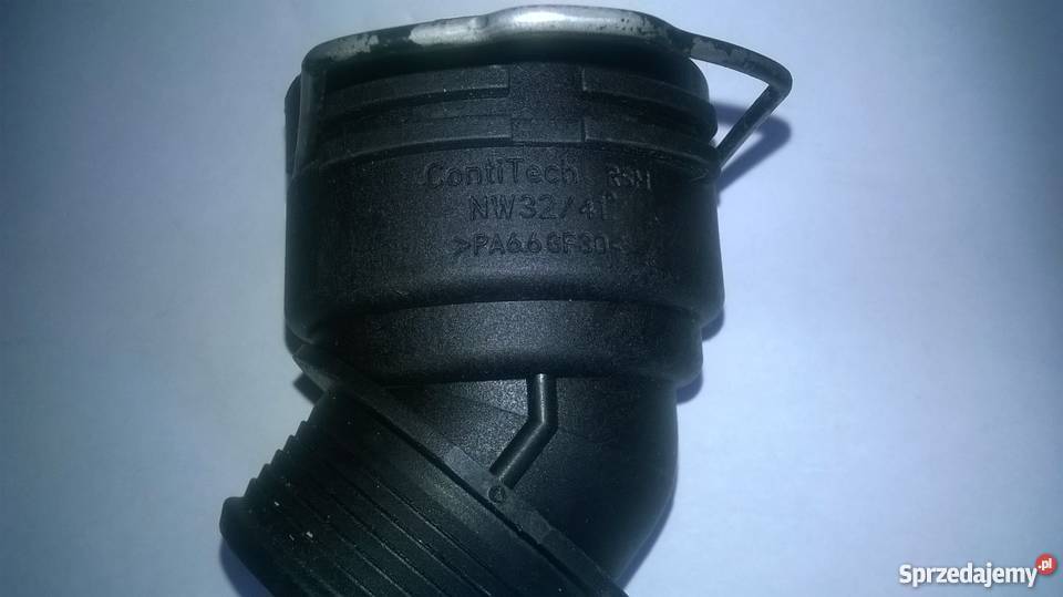 Króciec termostatu BMW E81 E87 E90 E91 E92 E60 węże chłodnicy Poręba