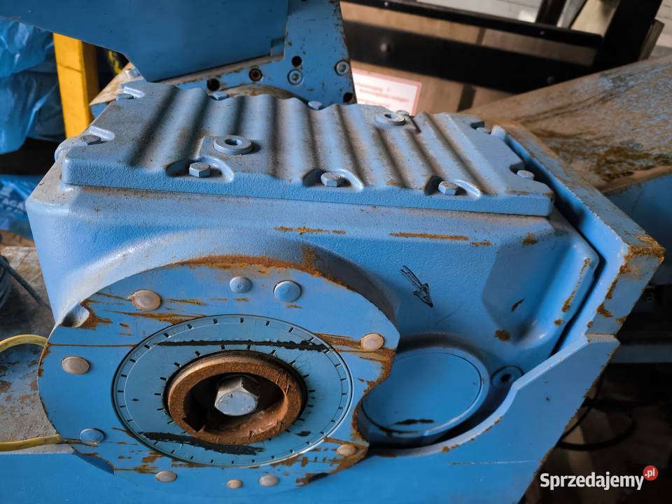 Kruszarka rębak młyn do rur gilzy pcv zlepy osb