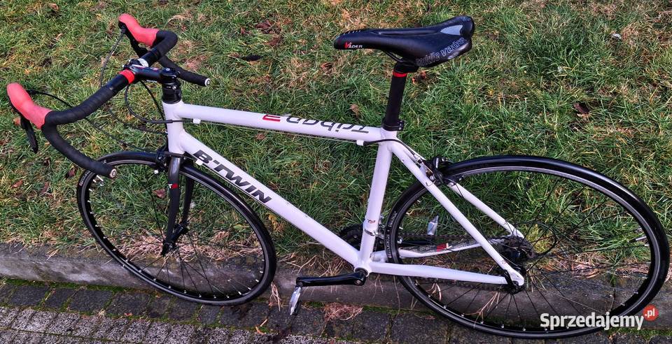 Duży rower szosowy kolarzówka Triban 3 Koła 28 Zawiercie sprzedam