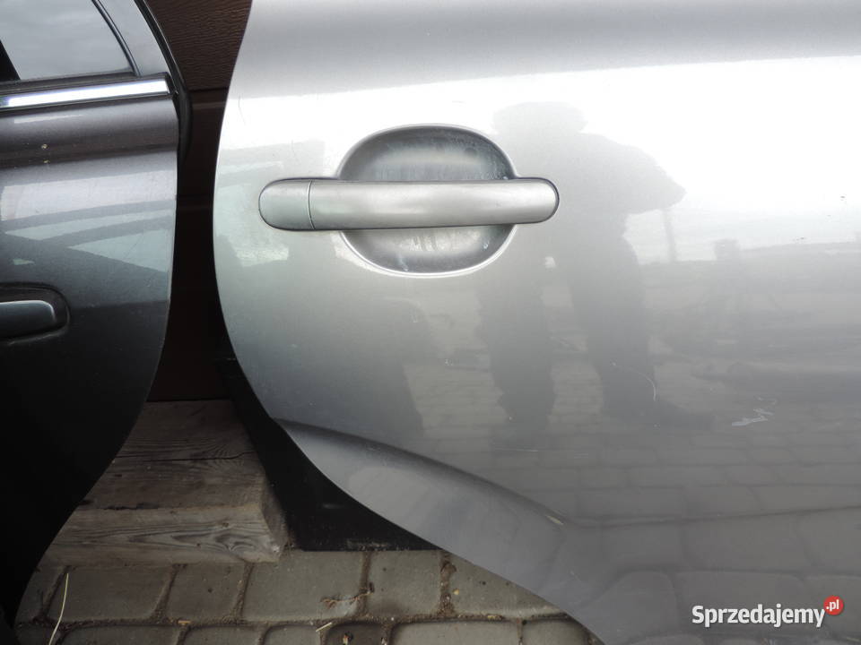 SEAT ALTEA DRZWI PRAWY TYŁ LS7U Nowy Sącz