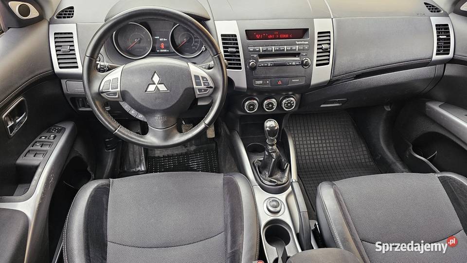 Mitsubishi Outlander 20 DID 140 4x4 2009r Lift