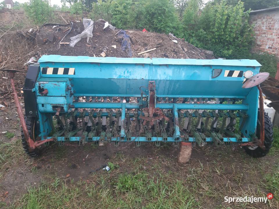 Sprzedam siewnik poznaniak w stanie Siewniki i sadzarki dolnośląskie Środa Śląska