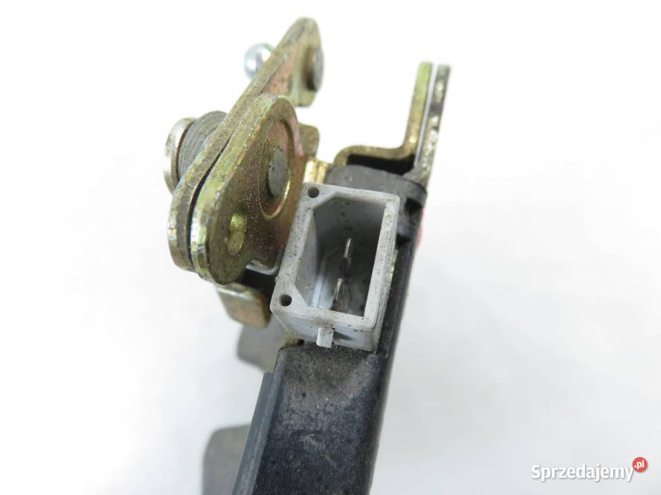 ZAMEK KLAPY VW BORA 1J5827505C Zamki, wkładki i kluczyki