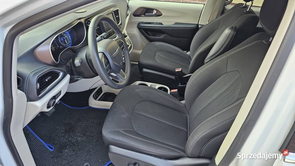 Chrysler Pacifica 36 GRAND CARAVAN 2022r 36 V6 4/5 Zarszyn