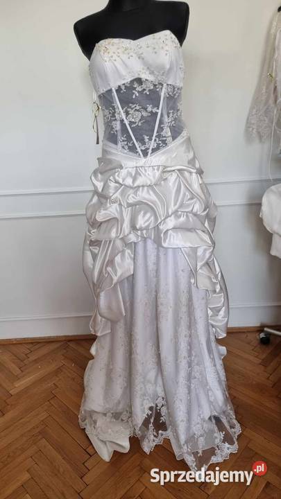 Sprzedam Tanio suknie ślubną 3638 Białystok