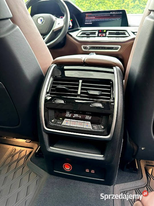 BMW X7 BMW X7 XB7 Alpina 44 biturbo 621 Bogata elektrycznie ustawiane fotele Wrocław