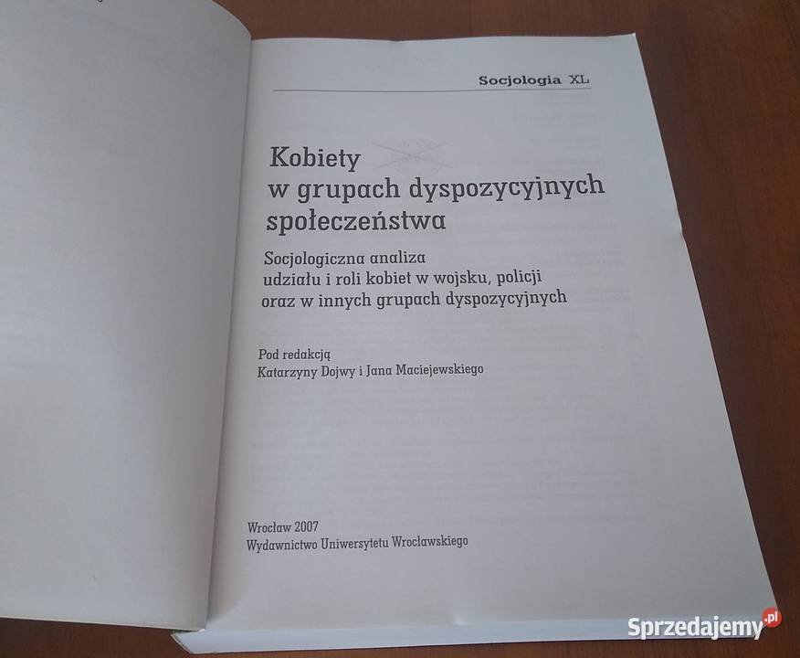 Kobiety w grupach dyspozycyjnych społeczeństwa Książki naukowe i popularnonaukowe