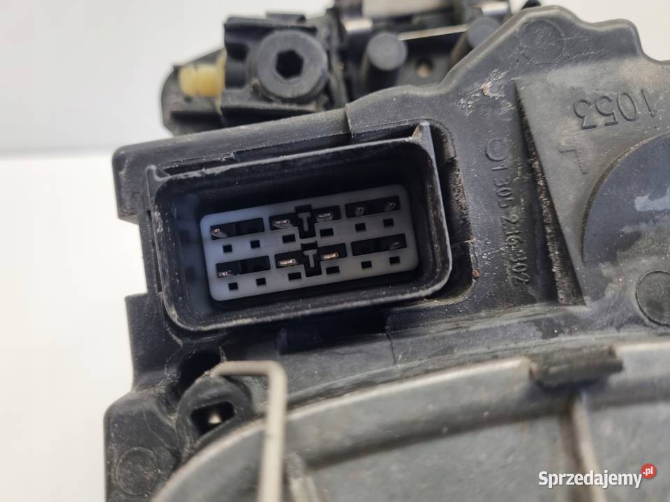 LAMPA LEWA Volvo S40 II V50 LIFT XENON PRZEDNIA Rudka