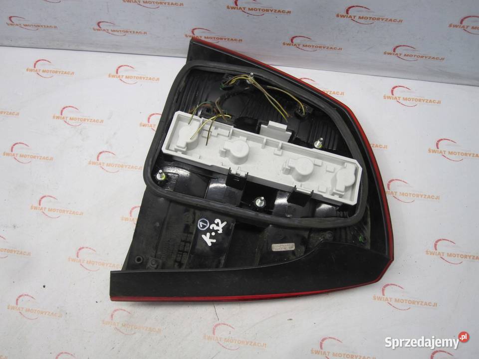 OCTAVIA II LIFT 11r lampa prawa tył 1Z5945096B Kielce