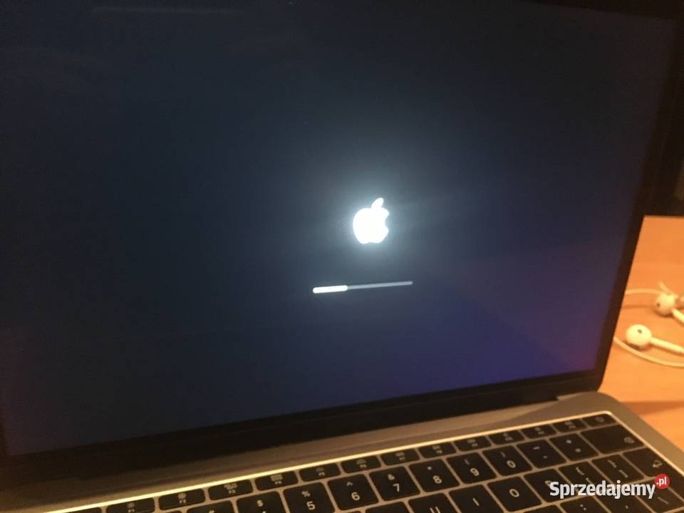 MacBook Pro 13 8GB 256 SDD Intel Core i5 Goleszów sprzedam