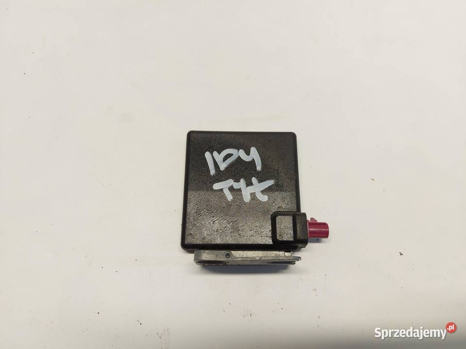 VW ID4 11A 2024r SUV 5D WZMACNIACZ ANTENOWY